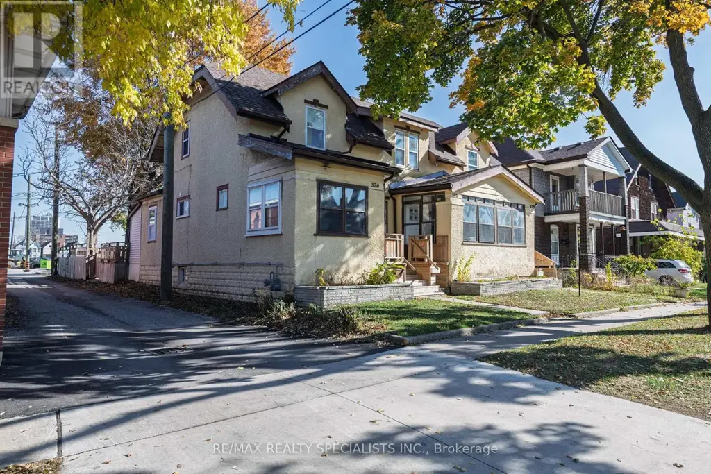 332 Elm Avenue, Windsor